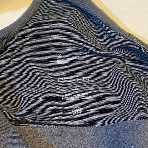 Nike Women's Swoosh Racerback Sports Bra Tank Medium Black Padded Workout NWT - Picture 6 of 11